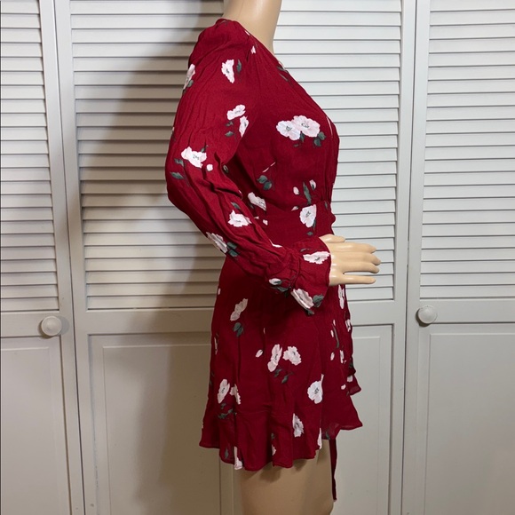 Reformation Whitby Floral Mini Wrap Dress in Opal Print Medium - Picture 8 of 14